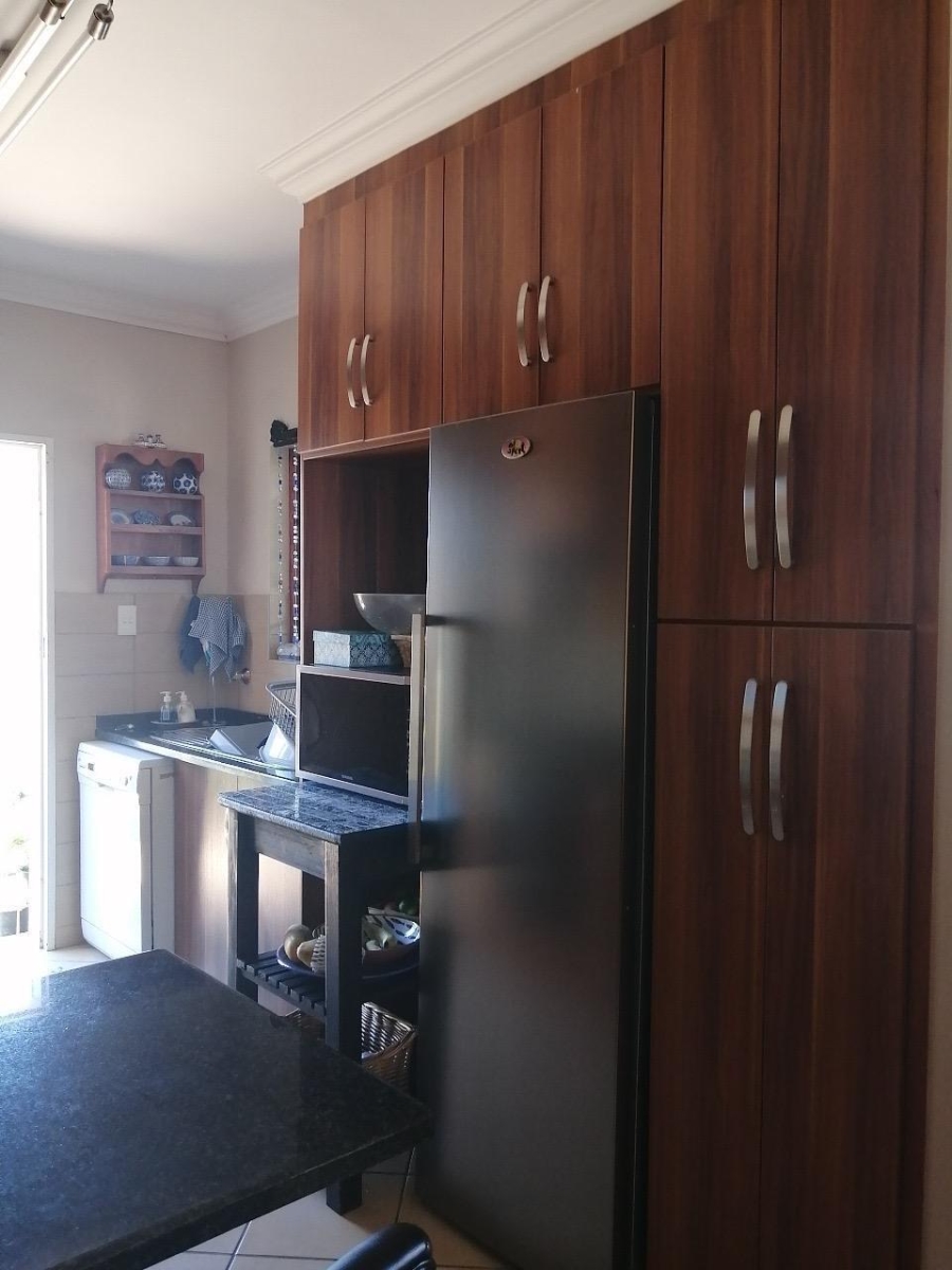 To Let 3 Bedroom Property for Rent in Wilkoppies North West